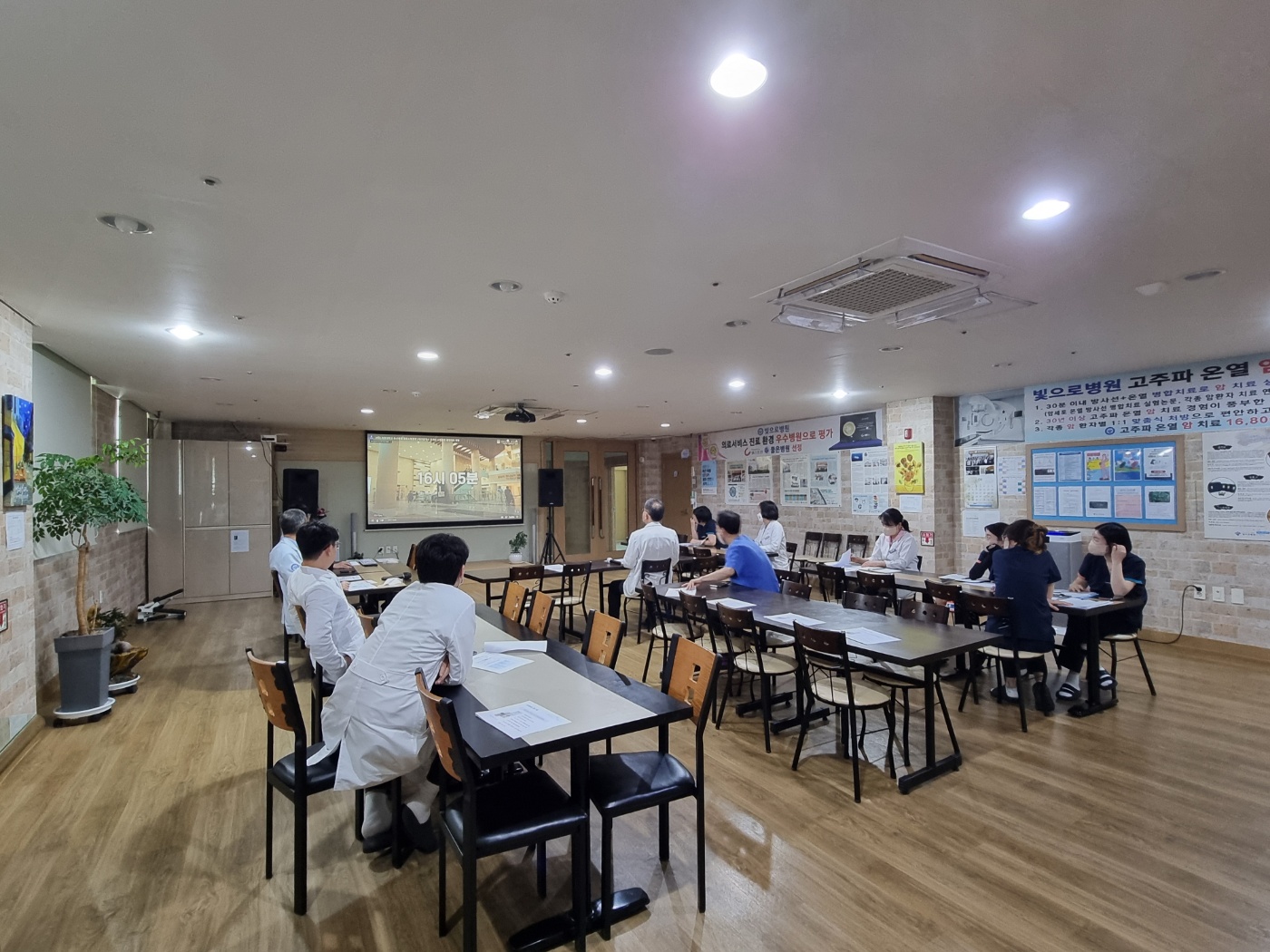첨부파일