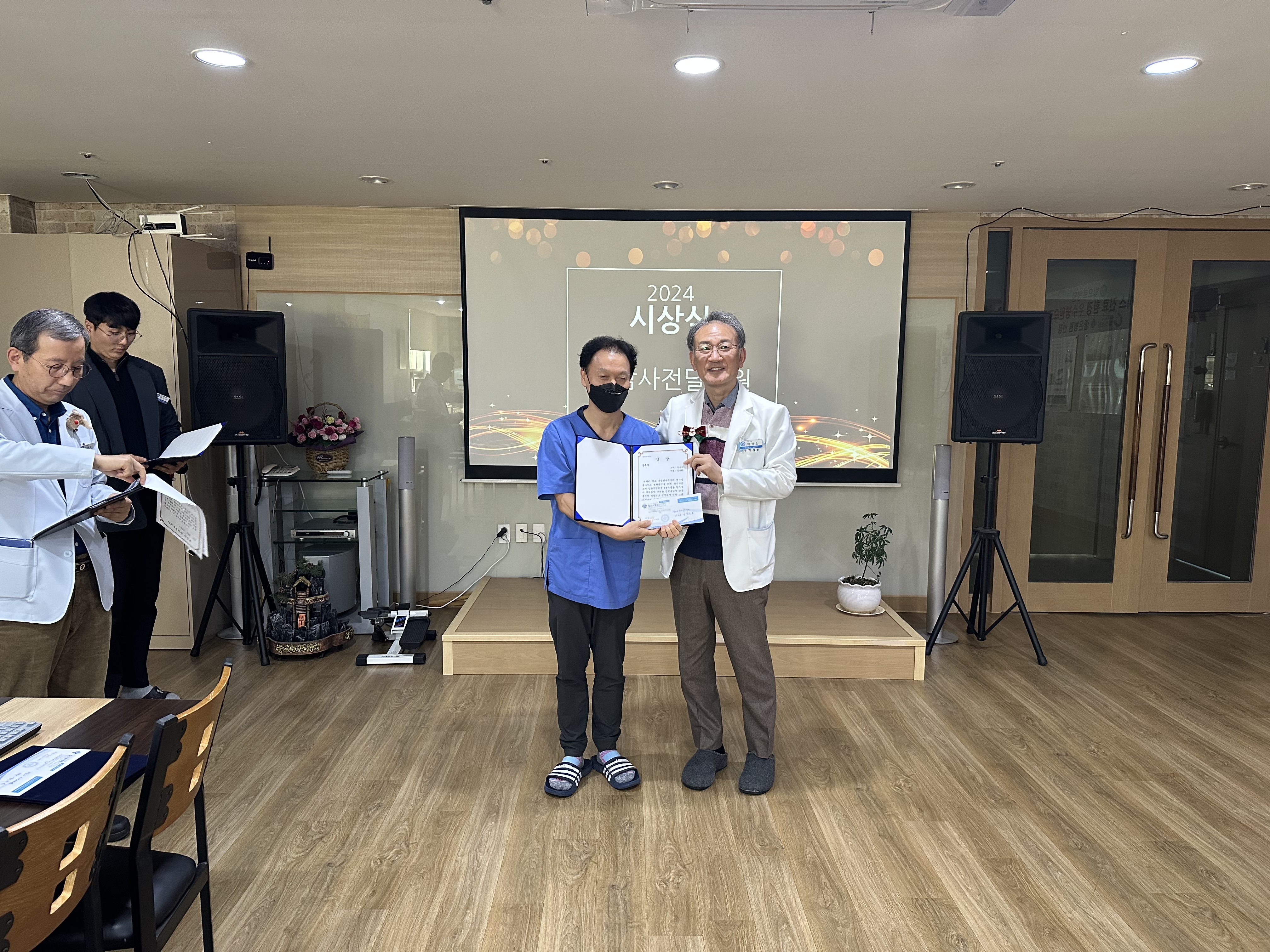 첨부파일